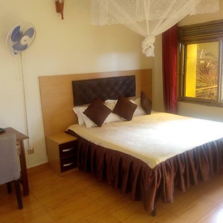 Bridgeway Guest House Jinja Dış mekan fotoğraf